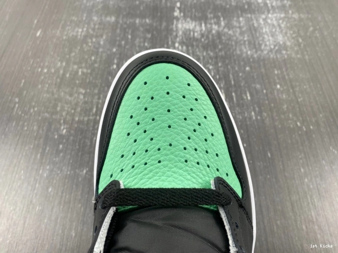 1st Kicks Shoes 1 OG Jordan Green Air High Glow DZ5485-130 0804